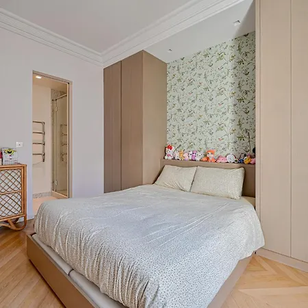 Elegant 170m2 Near Eiffel Tower