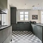 Elegant 170m2 Near Eiffel Tower شقة باريس