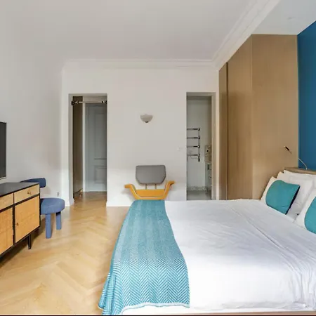 Elegant 170m2 Near Eiffel Tower * פריז