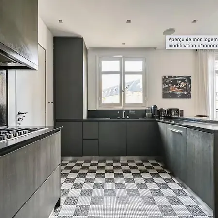 Elegant 170m2 Near Eiffel Tower דירה פריז