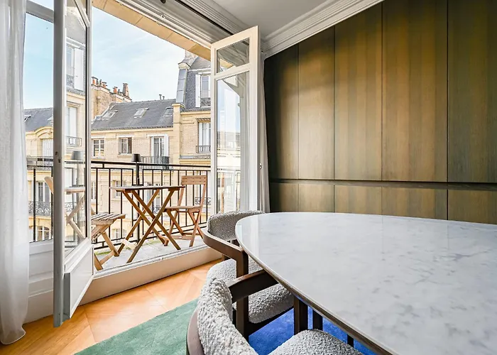 Elegant 170M2 Paris Apartment Near Eiffel Tower * パリ