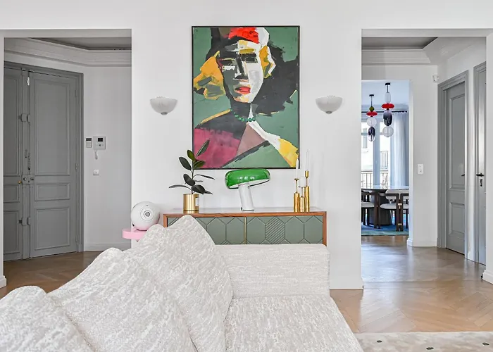 Elegant 170M2 Paris Apartment Near Eiffel Tower アパート *