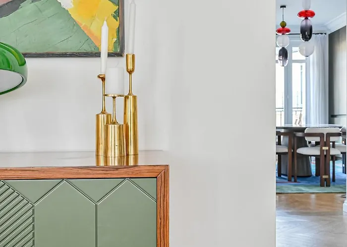 Elegant 170M2 Paris Apartment Near Eiffel Tower アパート *