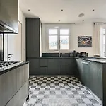 Elegant 170m2 Near Eiffel Tower